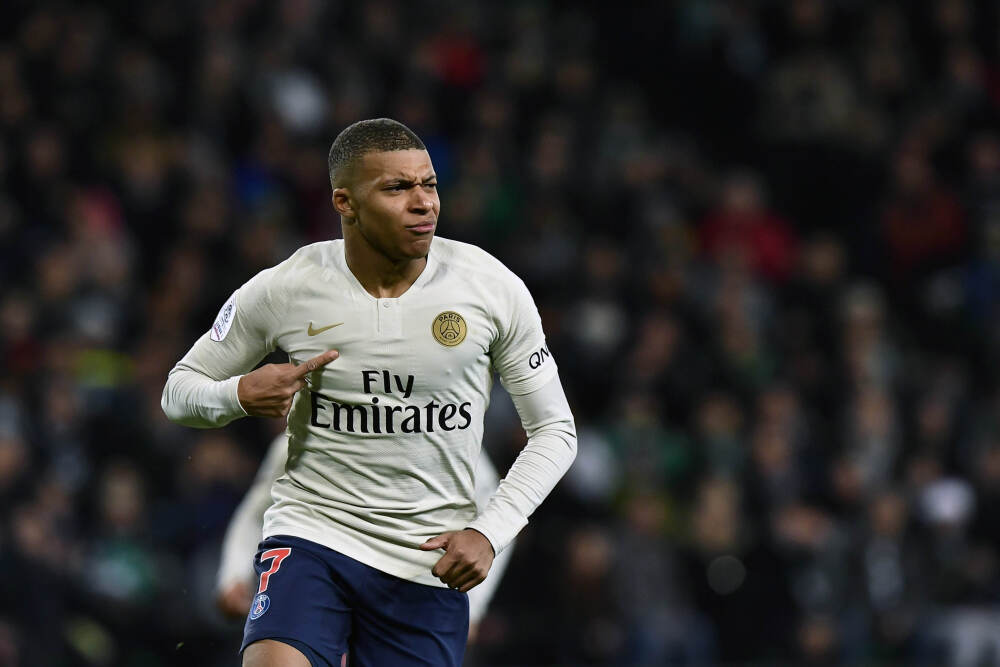 无人机“黑飞”的危害及法律责任